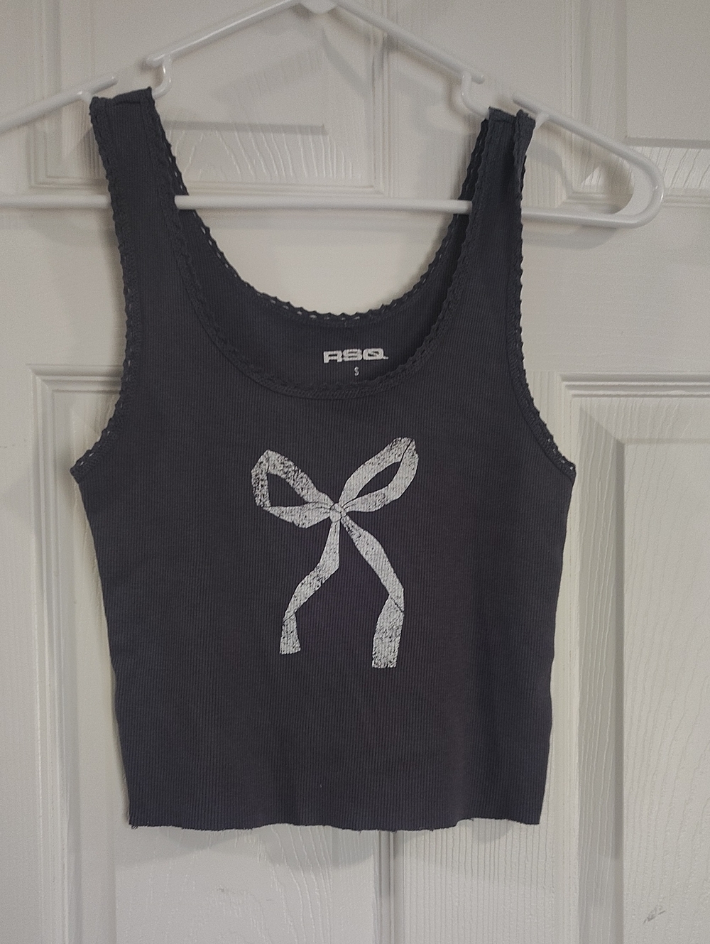 RSQ Blue Gray Ribbed Tank with Bow Print